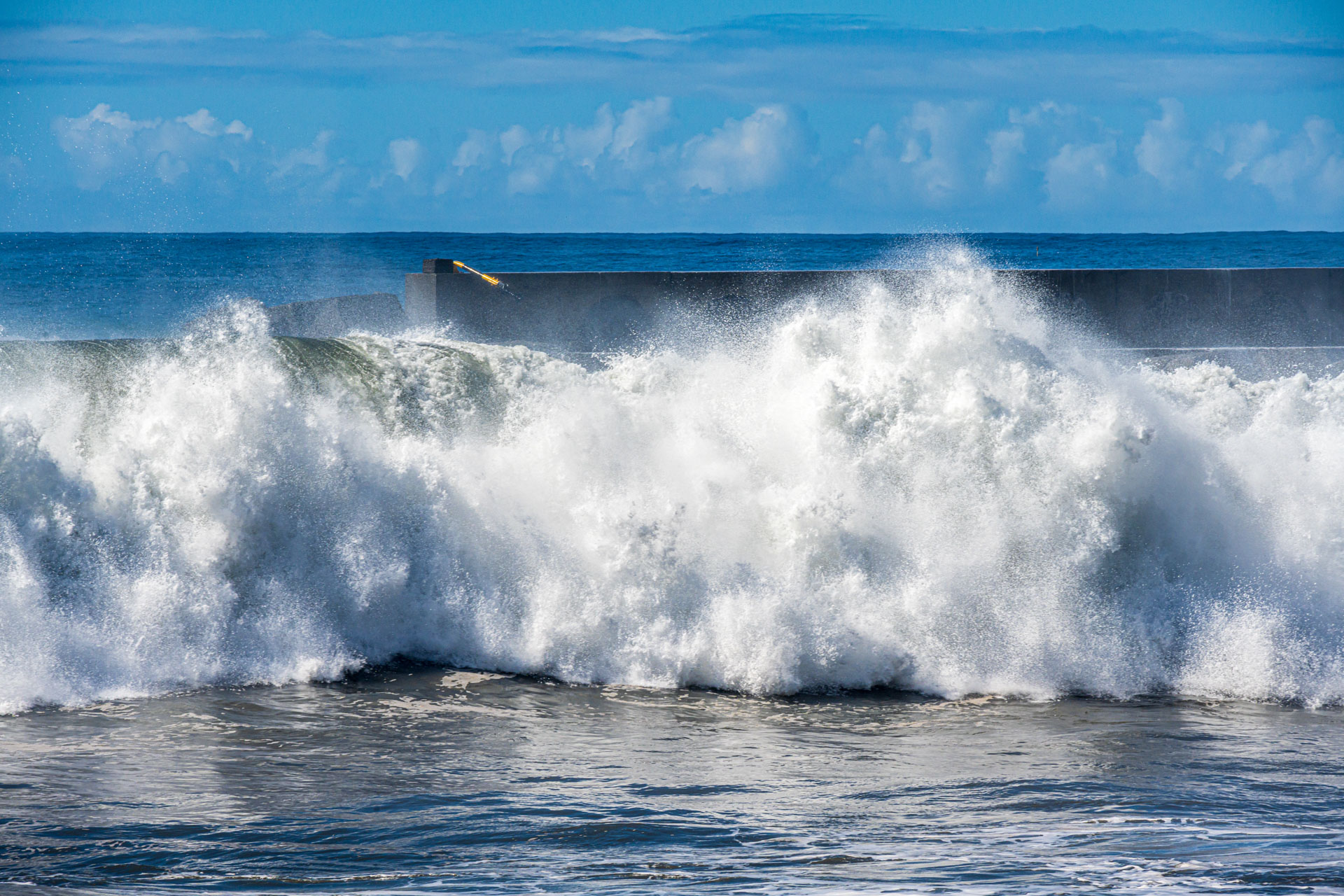 Welle in der Bucht