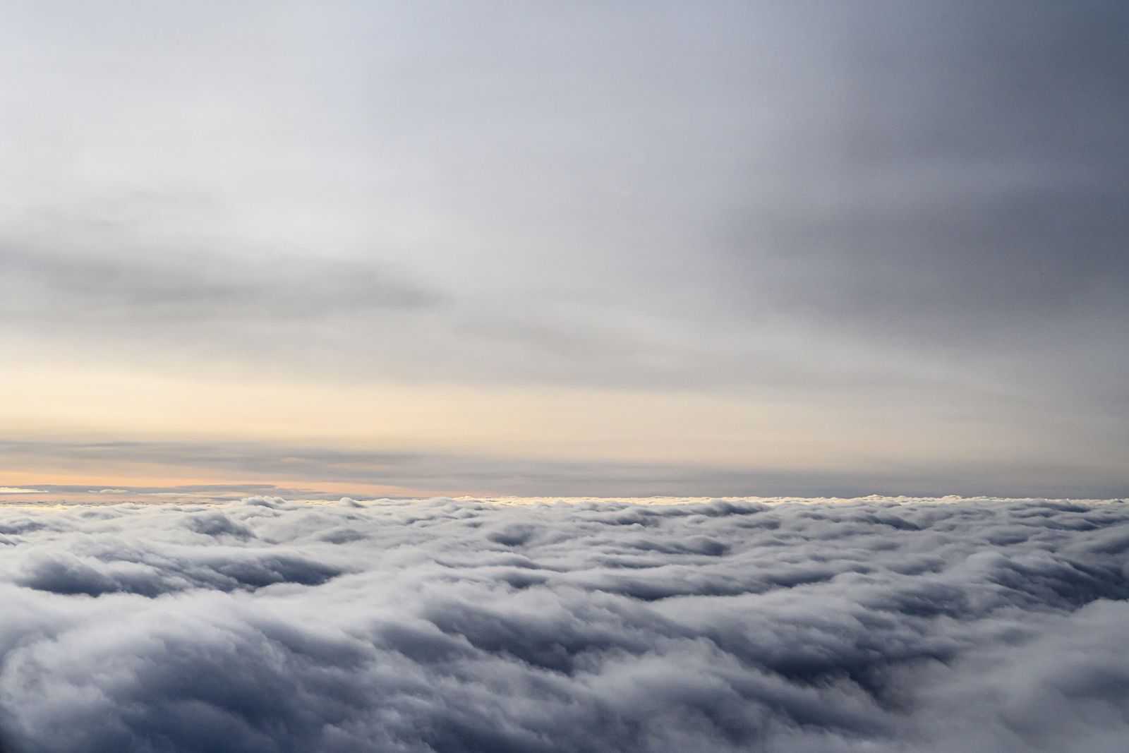 über den Wolken
