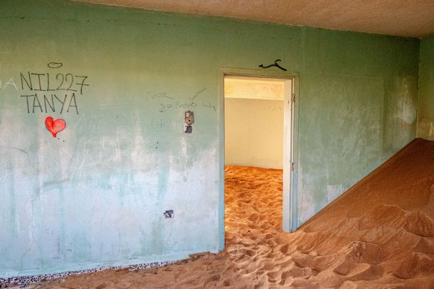 Al Madam - versunken im Wüstensand 