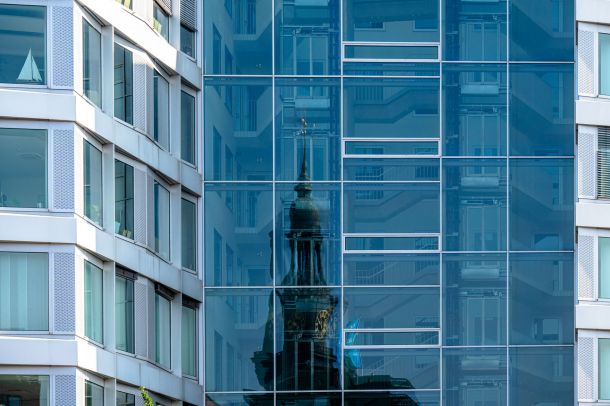Hamburg im Spiegel